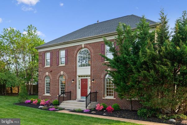 Exterior, Facade, Brick Facade, Georgian