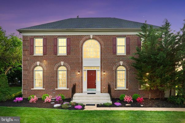 Exterior, Facade, Brick Facade, Georgian