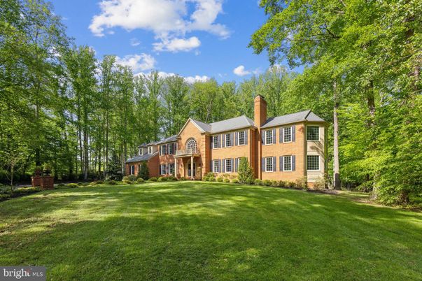 Backyard, Exterior, Facade, Brick Facade, French Provincial