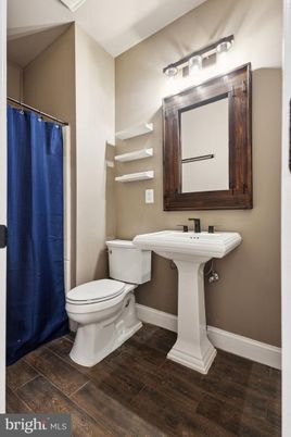 Bathroom, Interior, Wood Texture Flooring