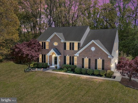 Exterior, Facade, Brick Facade, Brick Traditional