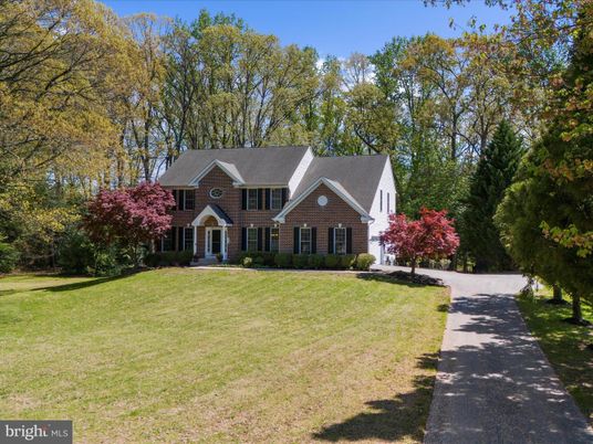 Backyard, Exterior, Facade, Brick Facade, French Provincial