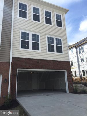 Attached, Exterior, Facade, Brick Facade, Rowhouse