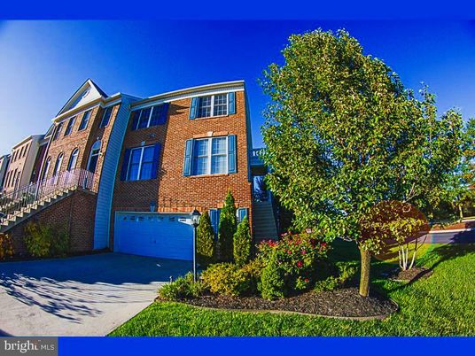 Attached, Exterior, Facade, Brick Facade, Rowhouse