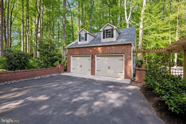 Attached, Exterior, Facade, Brick Facade, Cape Cod