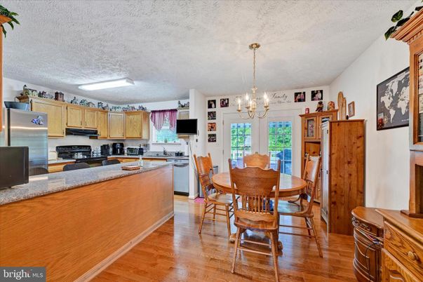 Chandelier, Dining room, Interior, Kitchen, Pendant Lights, Wood Texture Flooring
