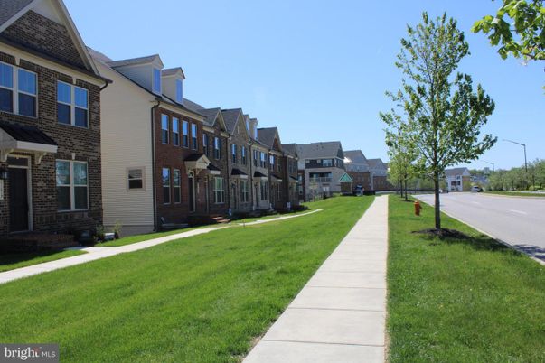 Exterior, Facade, Brick Facade, Rowhouse