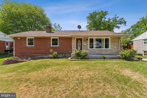 Exterior, Facade, Brick Facade, Ranch