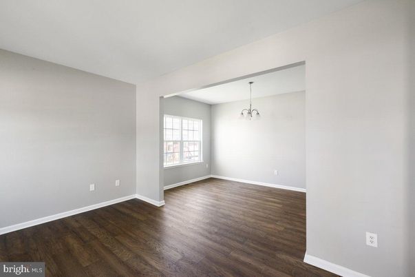 Empty room, Interior, Pendant Lights, Wood Texture Flooring