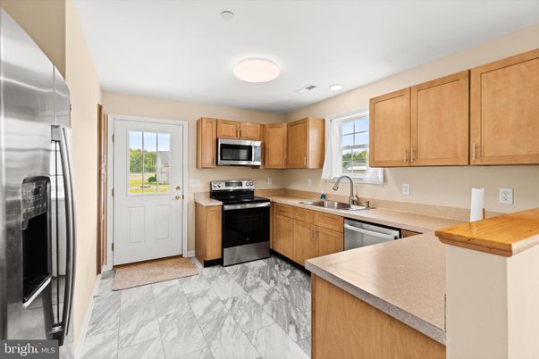 Interior, Kitchen, Marble, Recessed Lighting, Stainless Steel Appliances