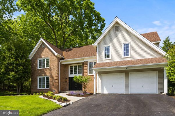 Attached, Exterior, Facade, Brick Facade, Brick Traditional