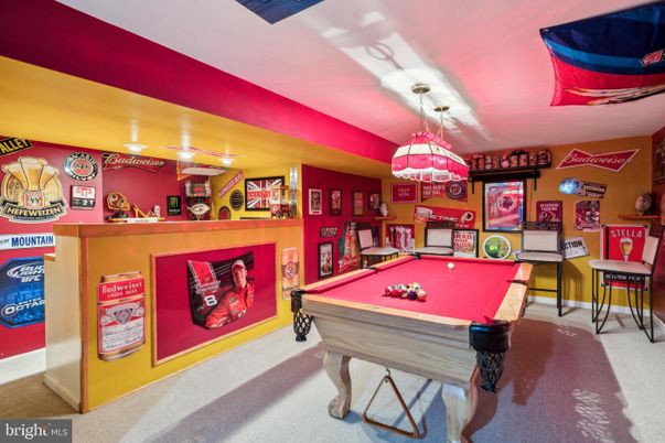 Billiard Table, Game Room, Interior