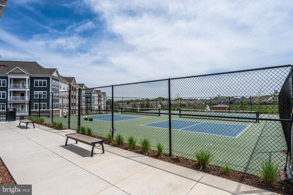 Exterior, Tennis Courts