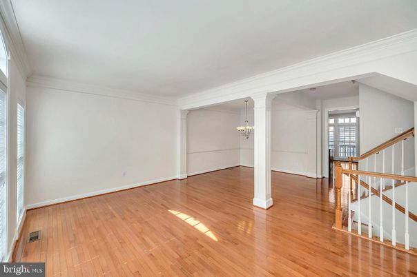Chandelier, Empty room, Interior, Wood Texture Flooring