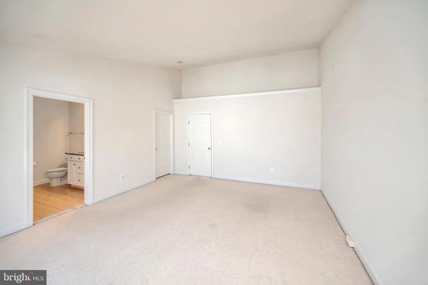 Bathroom, Empty room, Interior