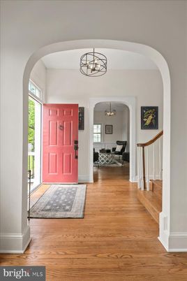 Chandelier, Interior, Wood Texture Flooring