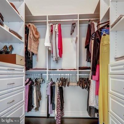 Interior, Walk-in Closets