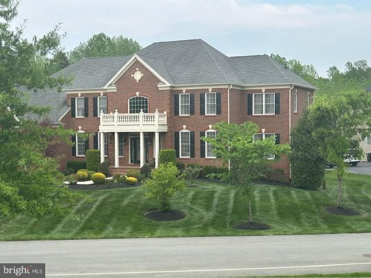 Exterior, Facade, Brick Facade, French Provincial