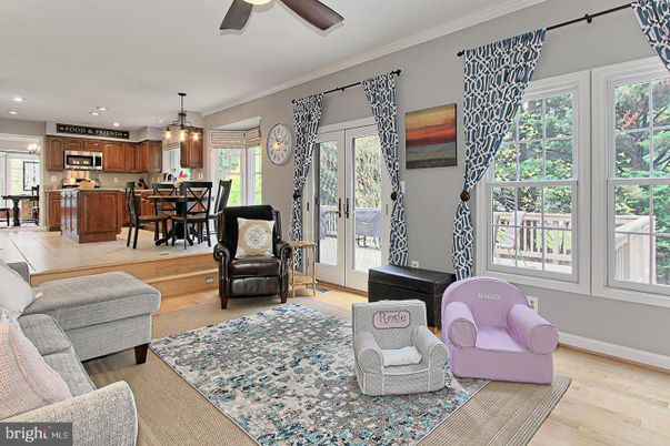 Dining room, Interior, Kitchen, Living room, Pendant Lights, Recessed Lighting, Wood Texture Flooring
