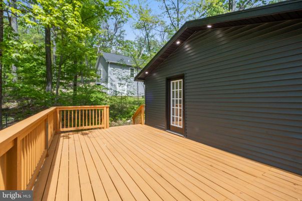 Exterior, Wood Texture Flooring