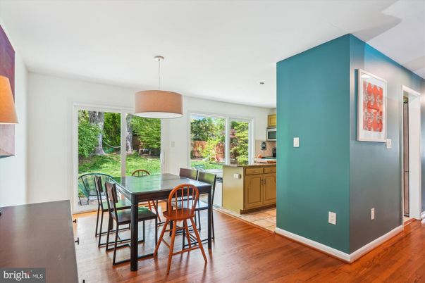 Dining room, Interior, Kitchen, Pendant Lights, Recessed Lighting, Wood Texture Flooring