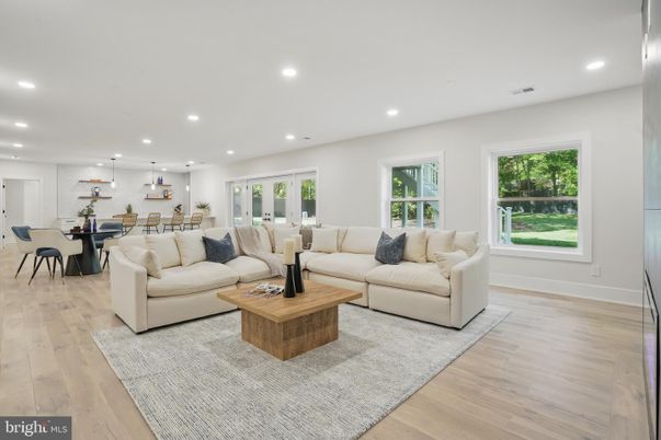 Dining room, Interior, Kitchen, Living room, Pendant Lights, Recessed Lighting, Wood Texture Flooring