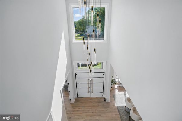 Interior, Pendant Lights, Wood Texture Flooring