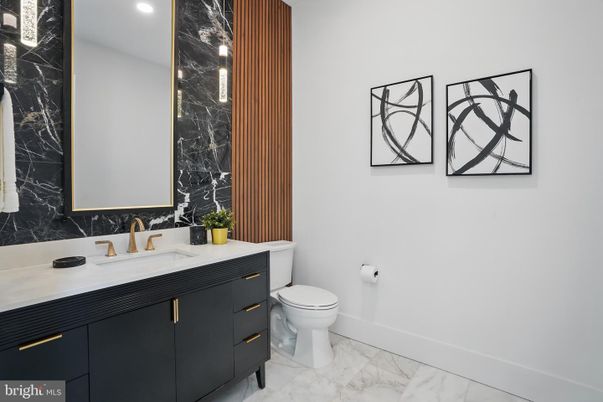 Bathroom, Interior, Marble, Marble Walls, Recessed Lighting