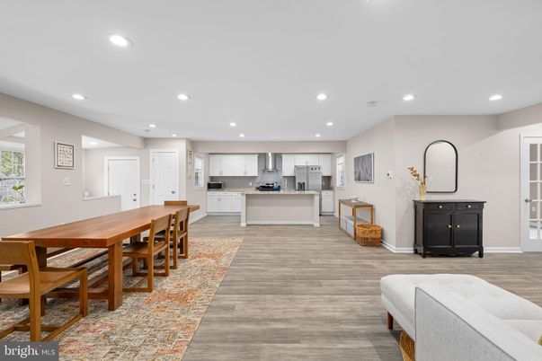Dining room, Interior, Kitchen, Recessed Lighting, Wood Texture Flooring