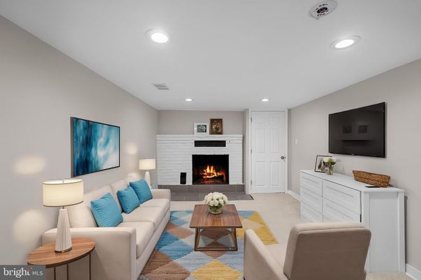 Fireplace, Interior, Living room, Recessed Lighting