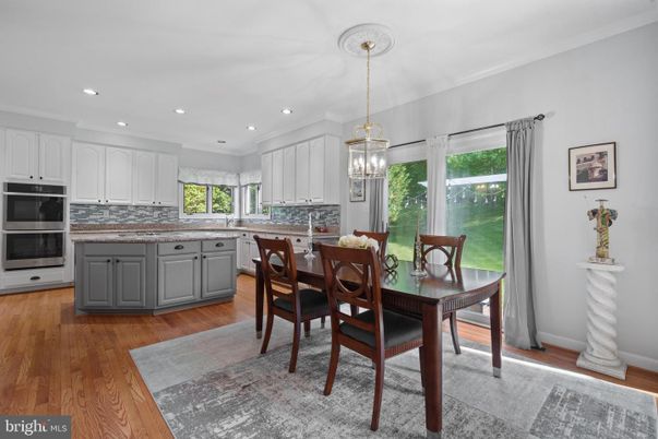 Dining room, Interior, Kitchen, Pendant Lights, Recessed Lighting, Wood Texture Flooring