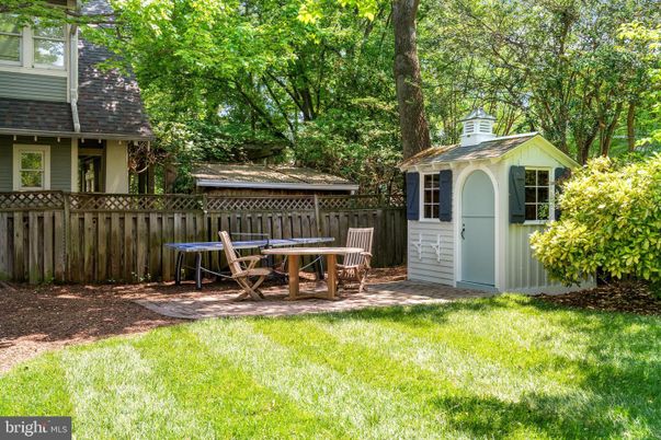 Backyard, Exterior