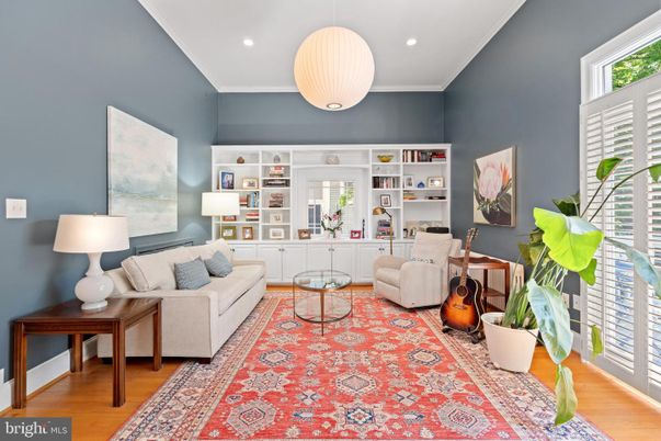 Interior, Living room, Pendant Lights, Recessed Lighting, Wood Texture Flooring