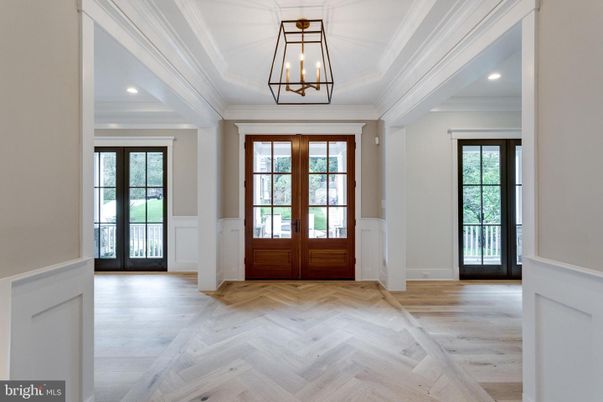 Interior, Pendant Lights, Recessed Lighting, Wood Texture Flooring