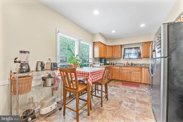 Dining room, Interior, Kitchen, Recessed Lighting