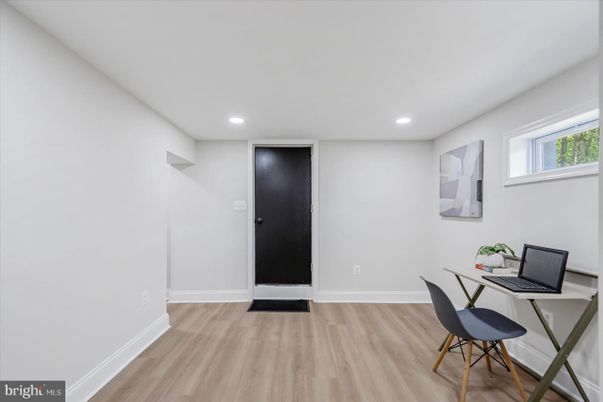 Home Office, Interior, Recessed Lighting, Wood Texture Flooring