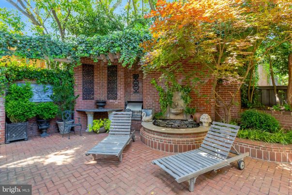 Exterior, Fireplace
