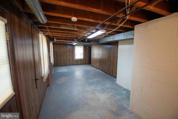 Interior, Wooden Beams, Wooden Walls