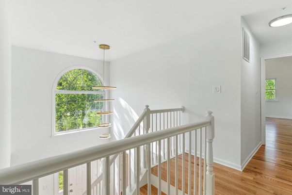 Interior, Pendant Lights, Recessed Lighting, Wood Texture Flooring