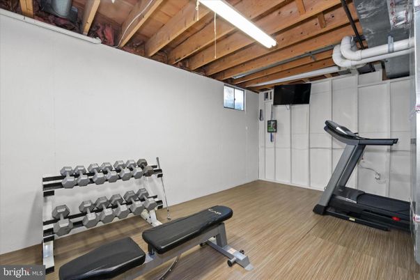 Fitness Equipment, Interior, Wooden Beams, Wood Texture Flooring