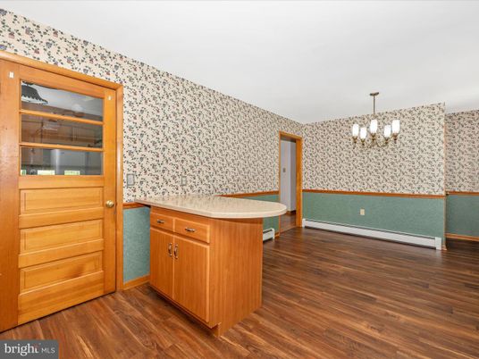 Chandelier, Interior, Wood Texture Flooring
