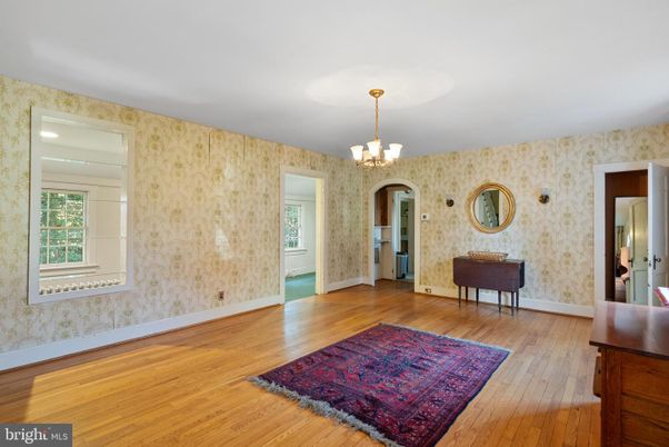 Chandelier, Interior, Wood Texture Flooring