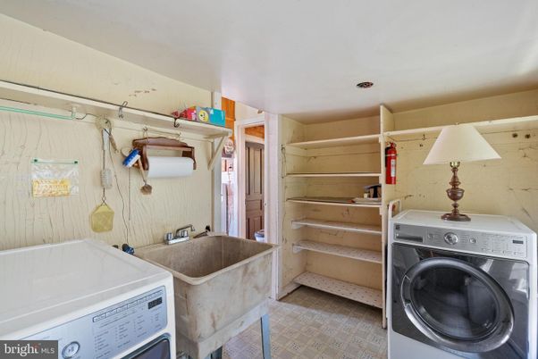 Interior, Washer