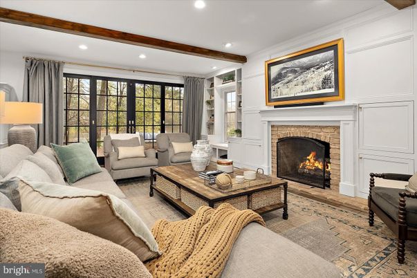 Fireplace, Interior, Living room, Recessed Lighting, Wooden Beams, Wood Texture Flooring