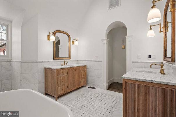 Bathroom, Dual Sink Vanities, Interior, Wood Texture Flooring