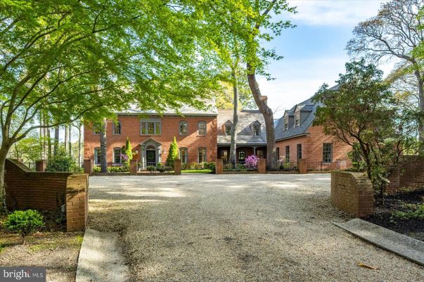 Backyard, Exterior, Facade, Brick Facade, French Provincial