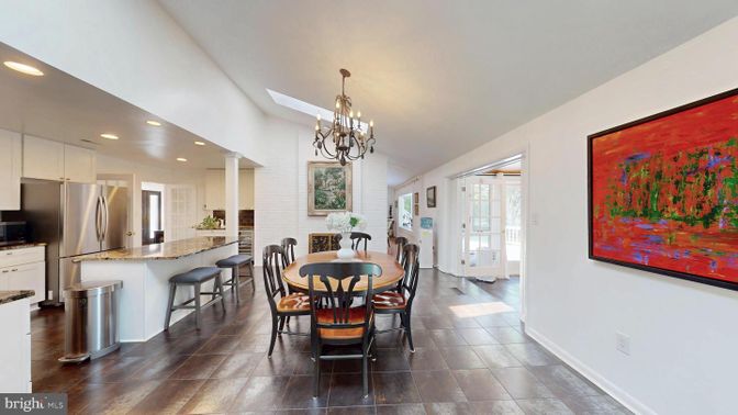 Chandelier, Dining room, Interior, Kitchen, Recessed Lighting, Stainless Steel Appliances, Wood Texture Flooring