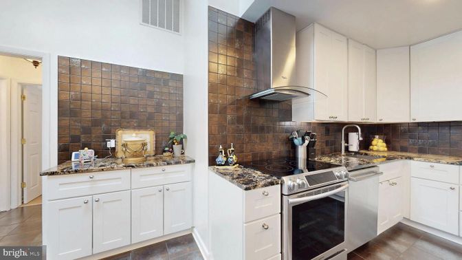 Interior, Kitchen, Stainless Steel Appliances