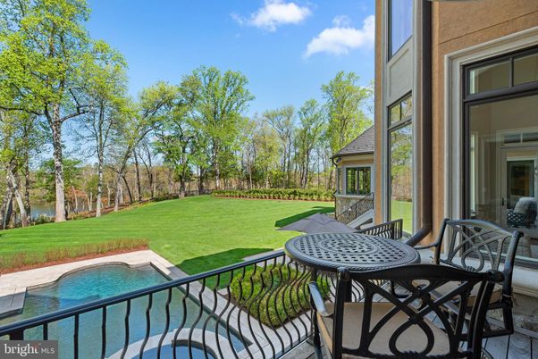 Backyard, Exterior, Pool, Water