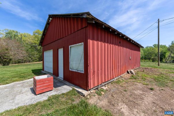 Backyard, Detached Garage, Exterior